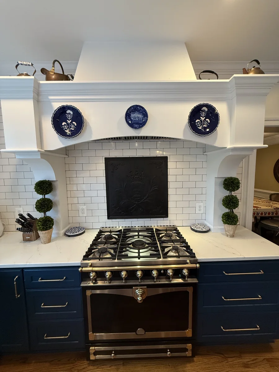The French Fireback Kitchen range and hood