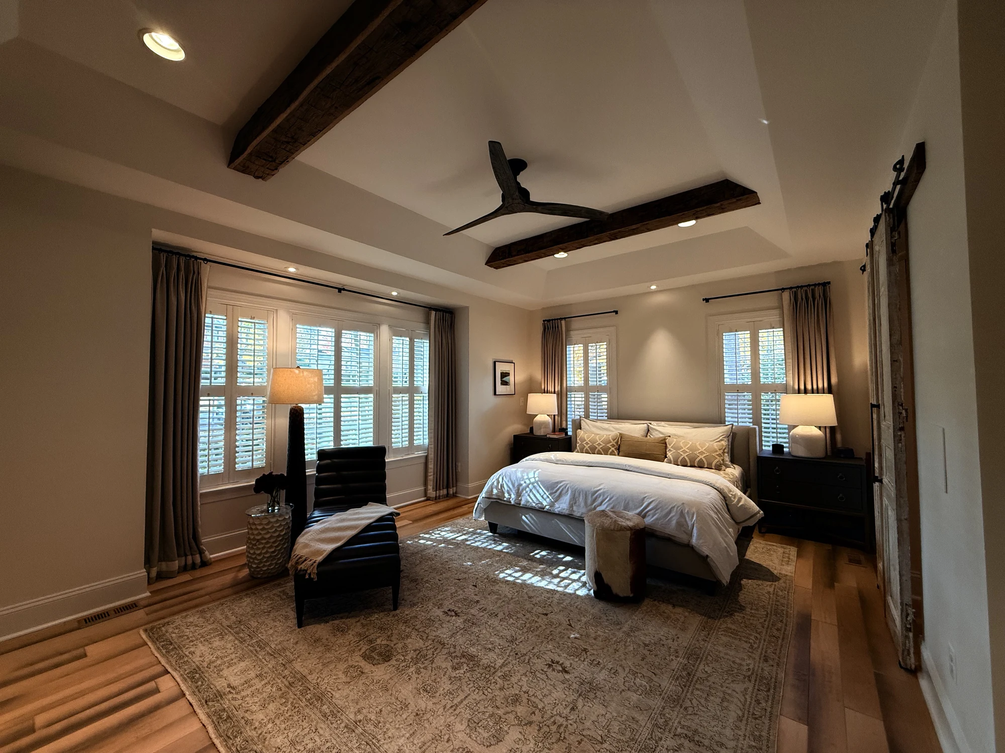 The Primary Suite Retreat bedroom and box bay